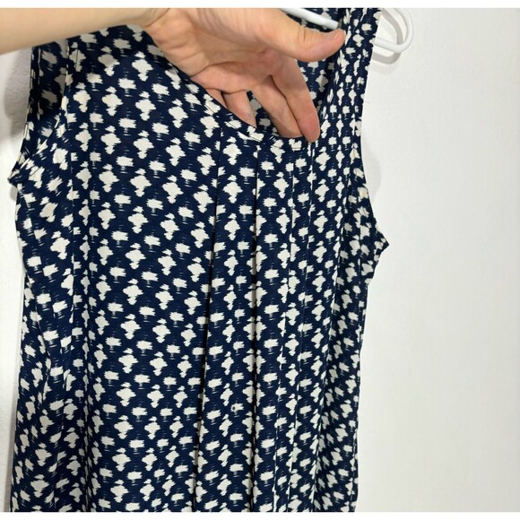Pleione Tank Top Blouse Navy/Cream Geometric Pattern Pleated flowy - Picture 3 of 6